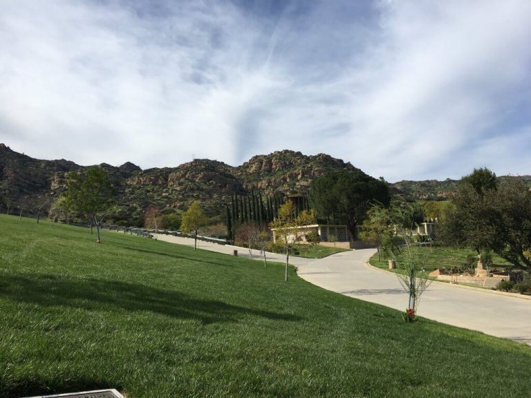 Oakwood Memorial Park And Cemetery